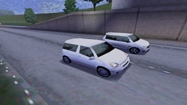 Toyota FunCargo vs Mitsubishi Mirage Dingo