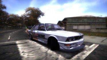 BMW M5 E28 JPRacing livery