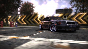 Mercedes-Benz E500 AMG Molten Core Livery